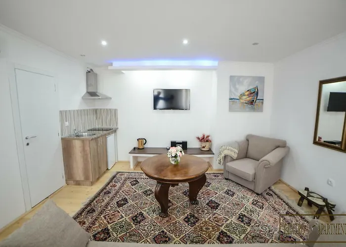 Centro Lägenhet Sremska Mitrovica